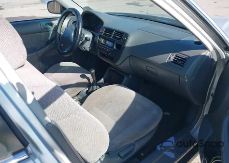 1997 Honda Civic Lx из США, поврежденный, VIN JHMEJ6579VS010631